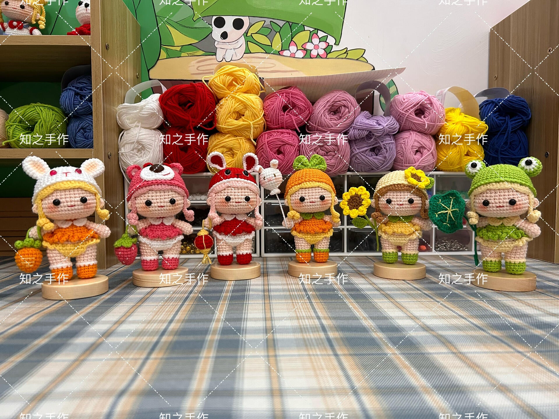 The crochet pattern for Moe Q Baby  is included in the PDF file by zhizhishouzuo