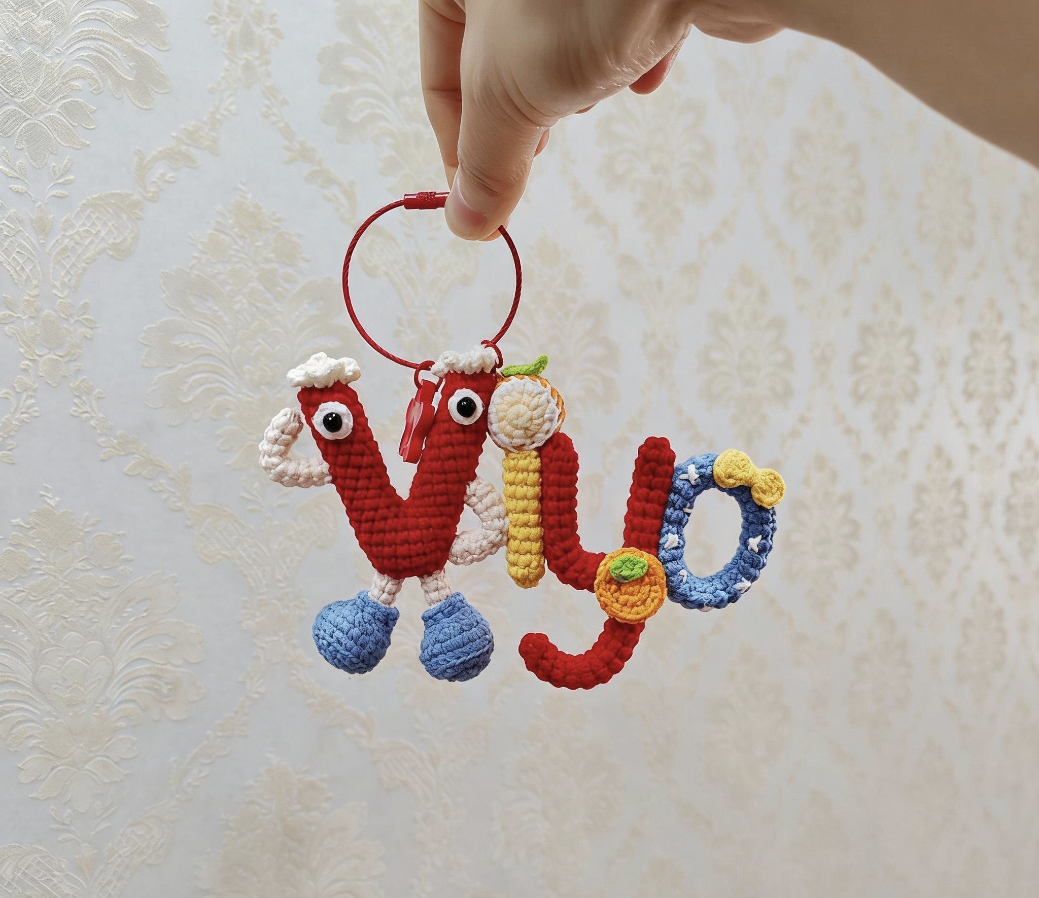 Customize your name with crocheted letters by lisashougongbianzhi