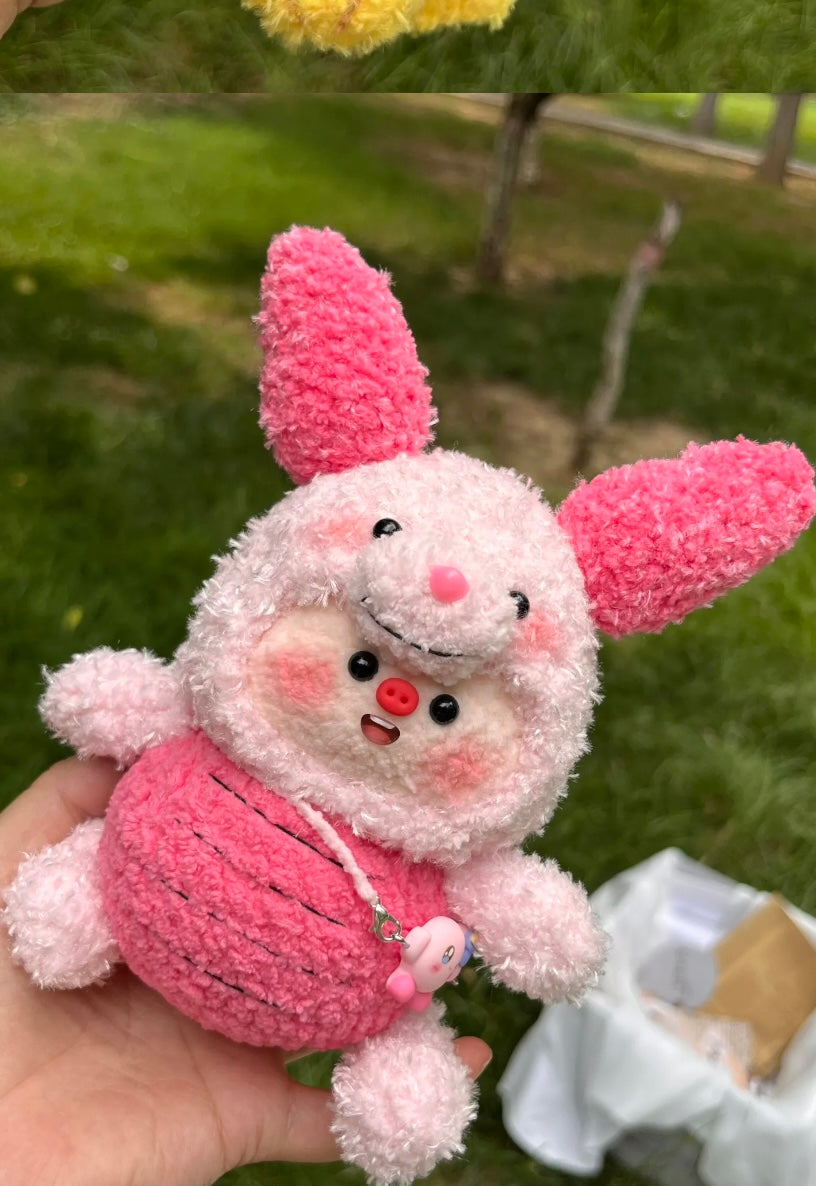 The crochet pattern for zhuyiwo2 is included in the PDF file by baozangpipi