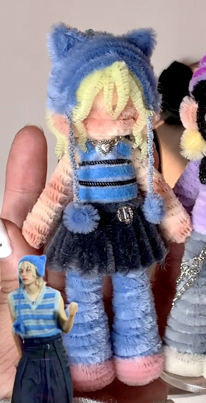 Hyunjin Felix, Pipe cleaner handmade doll ,Approximately 20 days from pre-order to handcrafted completion